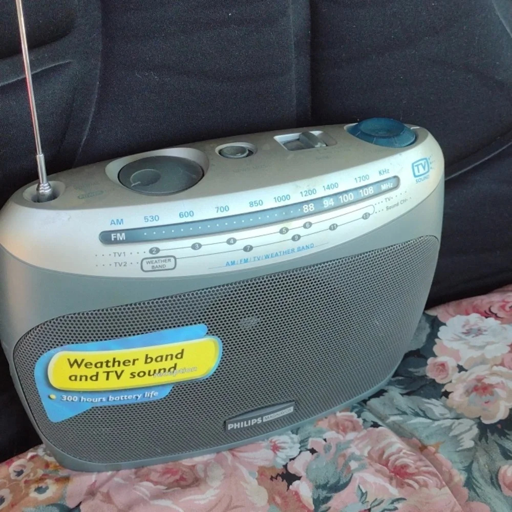 Magnavox Portable Radio/TV